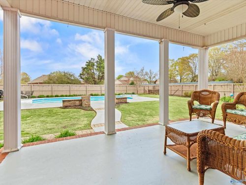 1705 E Forrest St, Athens, AL, 35613-2007 | Card Image