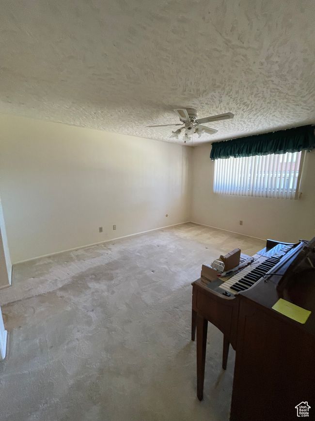 884 E 5575 S, Condo with 2 bedrooms, 1 bathrooms and 2 parking in South Ogden UT | Image 7
