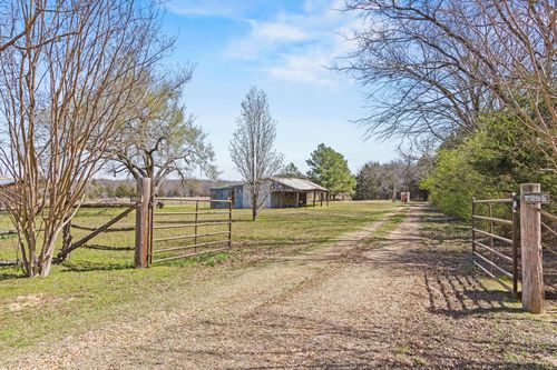 1393 County Road 2250, Ivanhoe, TX, 75447-4205 | Card Image