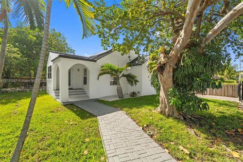 4430 Nw 1st Ave, Miami, FL, 33127-2602 | Card Image