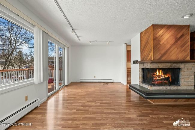Fireplace | Image 5