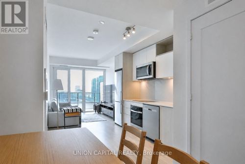 1806e-70 Princess Street, Toronto (Moss Park), ON, M5A0X6 | Card Image
