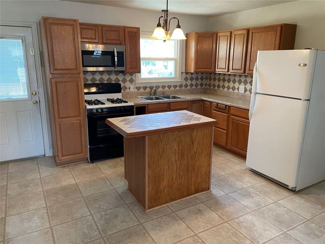2430 Dunloe Ave, House other with 3 bedrooms, 1 bathrooms and null parking in Dallas TX | Image 6