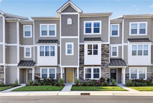 102-2011 Laycock Lane Lane, Suffolk, VA, 23435 | Card Image