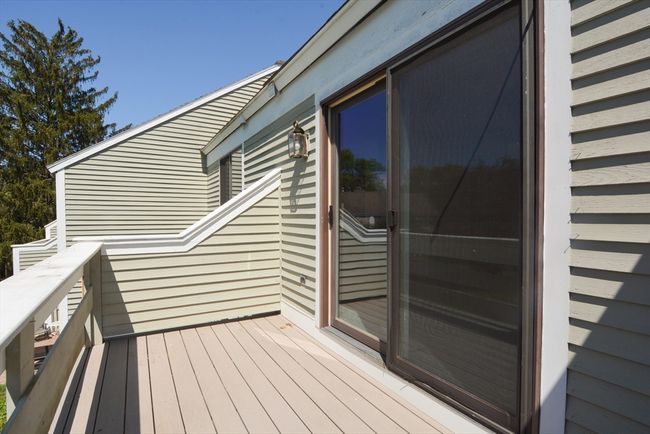 UNIT-4 - 8 Concord Greene, Condo with 2 bedrooms, 2 bathrooms and 1 parking in Concord MA | Image 22