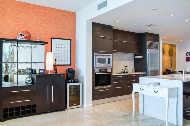 APT-5108 - 900 Biscayne Blvd, Condo with 2 bedrooms, 3 bathrooms and null parking in Miami FL | Image 8