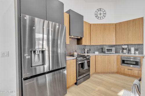 201-8245 E Bell Rd, Scottsdale, AZ, 85260-1019 | Card Image