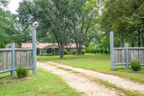 4512 Fm 114, Avery, TX, 75554-6834 | Card Image