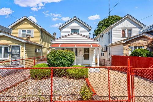 2031 54th St, Brooklyn, NY, 11204 | Card Image