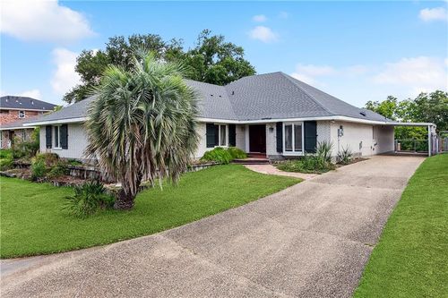 20737 Old Spanish Trl, New Orleans, LA, 70129-2648 | Card Image