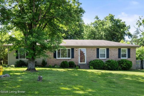 3701 Wiano Dr, Crestwood, KY, 40014-9629 | Card Image