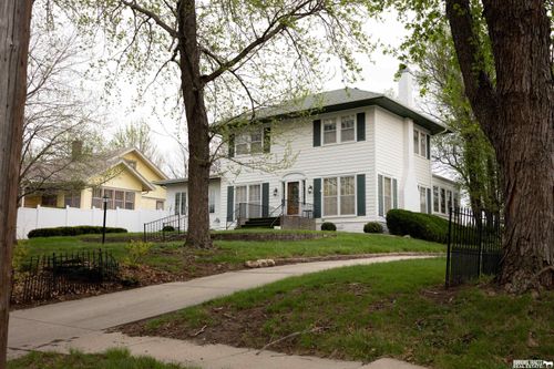 831 4th Street, Pawnee City, NE, 68420 | Card Image