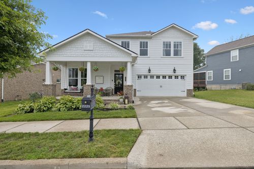 2225 Maytown Cir, Thompsons Station, TN, 37179-1013 | Card Image