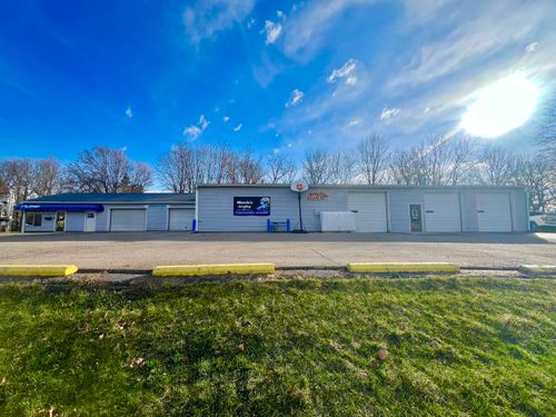 317 W Chicago St, Jonesville, MI, 49250-1156 | Card Image