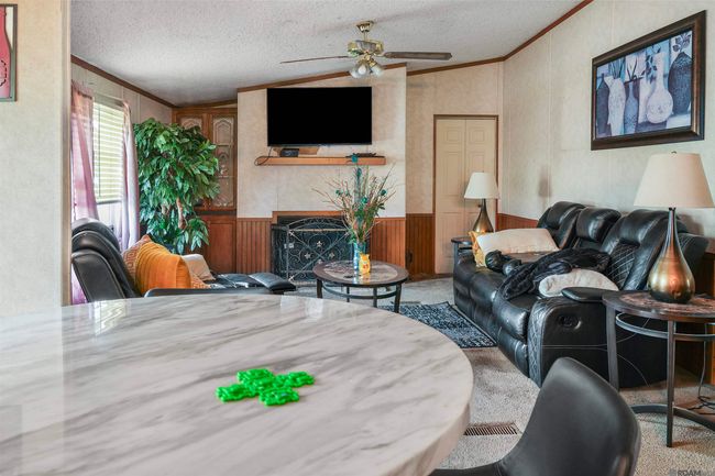 806 S Quiett Ave, House other with 4 bedrooms, 2 bathrooms and 2 parking in Gonzales LA | Image 7