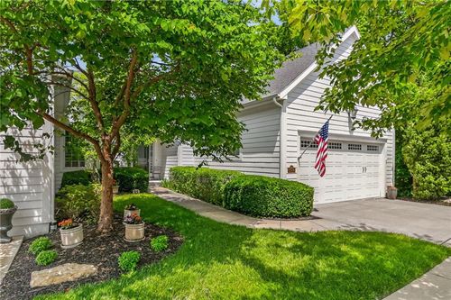 9657 Lime Stone Rd, Parkville, MO, 64152-3142 | Card Image
