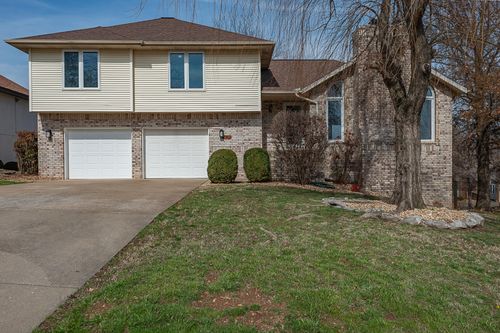 1957 W Nottingham St, Springfield, MO, 65810-2247 | Card Image