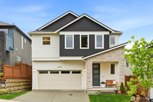 12232 67th Dr Se, Snohomish, WA, 98296-8290 | Card Image