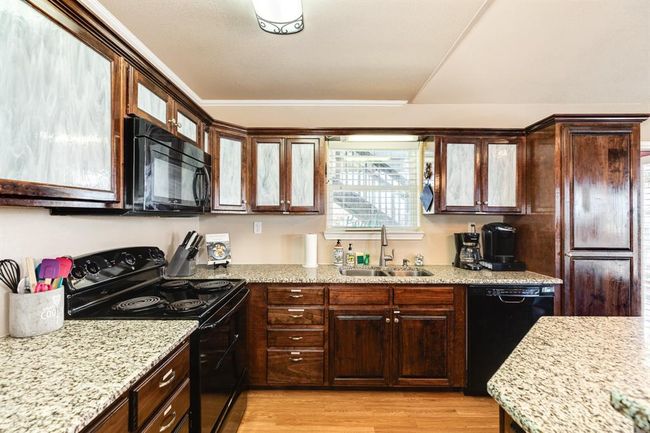 307 Murex St, House other with 3 bedrooms, 2 bathrooms and null parking in Surfside Beach TX | Image 17