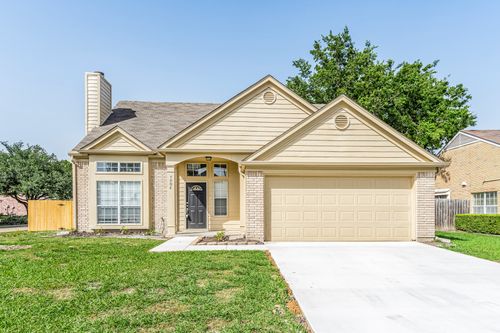 7906 Spinnaker Cv, Rowlett, TX, 75089-9111 | Card Image