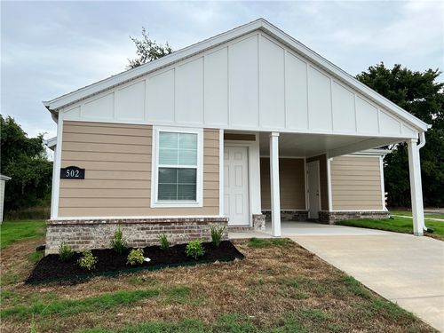 502 N Cresswell Dr, Fayetteville, AR, 72704-7207 | Card Image
