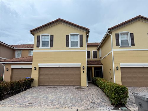 311 Versailles Ln, Vero Beach, FL, 32960-7091 | Card Image