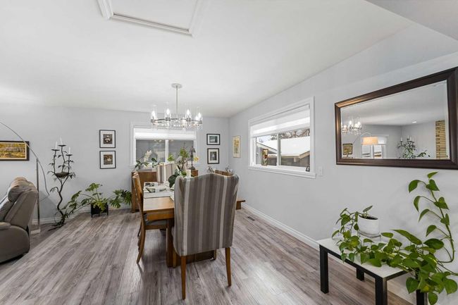 323 Alcott Cres Se, House other with 5 bedrooms, 3 bathrooms and 2 parking in Calgary AB | Image 12