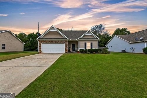 135 Oak Hollow Way, Aragon, GA, 30104-6326 | Card Image