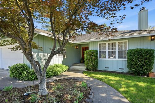 17217 Vailetti Dr, Sonoma, CA, 95476-3329 | Card Image