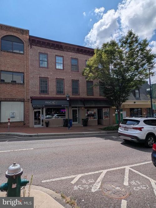 4-38 N Potomac St, HAGERSTOWN, MD, 21740-4842 | Card Image