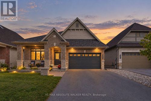 355 Nestleton St, Orleans, ON, K4A0W2 | Card Image