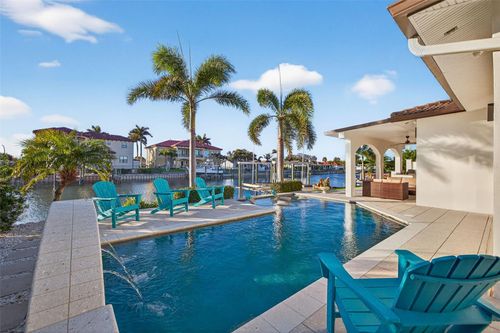 1967 Iowa Ave Ne, St Petersburg, FL, 33703-3425 | Card Image