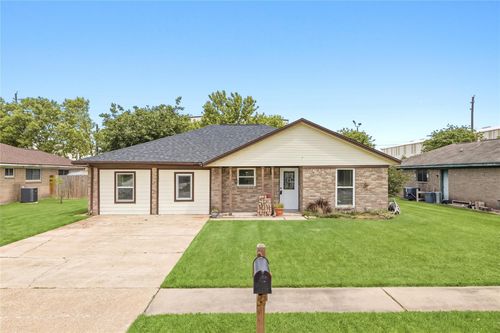 11715 Alamo Dr, La Porte, TX, 77571-9501 | Card Image