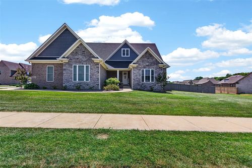 8682 Pebblestone Ln, Alvaton, KY, 42122-7805 | Card Image