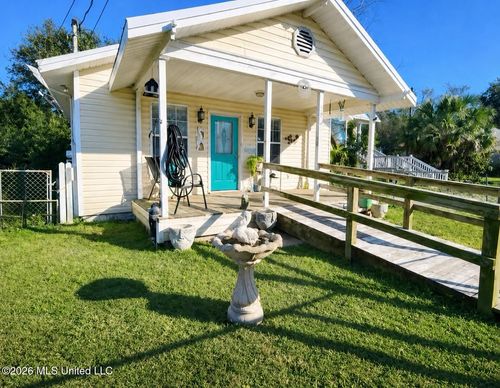 332 Haise St, Biloxi, MS, 39530-2130 | Card Image