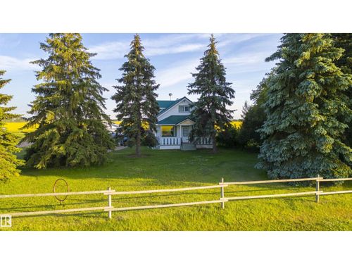 24523 Township Road 582, Sturgeon County, AB, T0G1L2 | Card Image