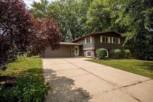 2627 10th Ave, Monroe, WI, 53566-3539 | Card Image
