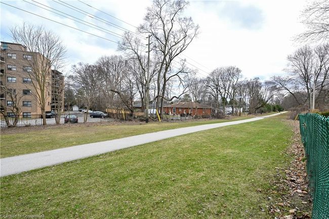 11 - 2418 New St, House attached with 2 bedrooms, 1 bathrooms and 1 parking in Burlington ON | Image 25