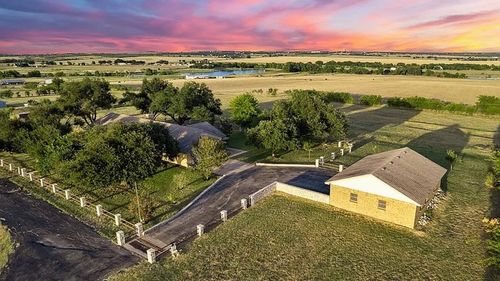 3739 S Fm 2184, Rogers, TX, 76569-4010 | Card Image