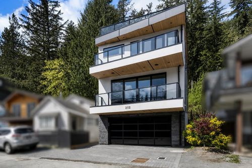 202 Lakeshore Dr, Cultus Lake, BC, V2R5A1 | Card Image