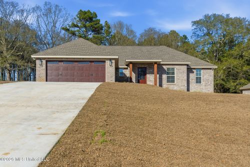 76 Meadow Breeze Rd, Sumrall, MS, 39482-3561 | Card Image