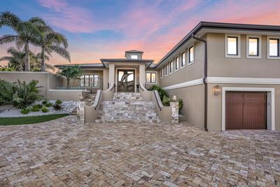 Gated Front Entrance | Image 1