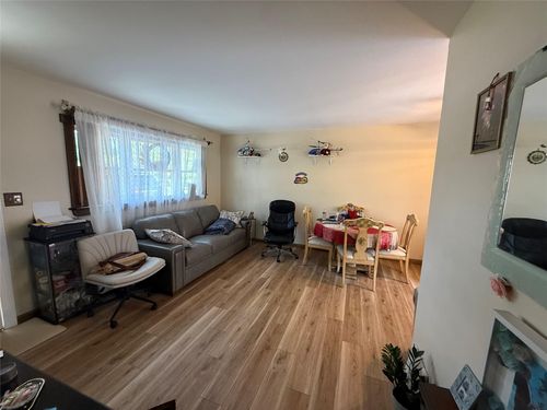1016 Howells Rd, Bay Shore, NY, 11706-2731 | Card Image