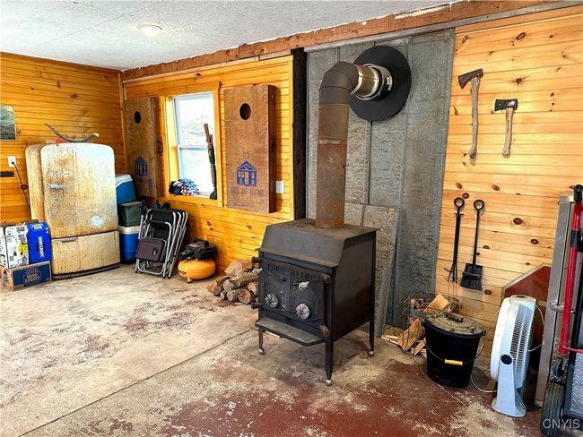 Wood Stove Inside of Garage | Image 41