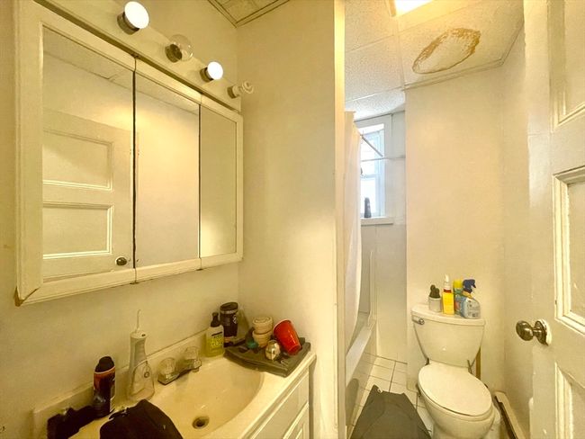 1 - 13 Perry St, Condo with 2 bedrooms, 1 bathrooms and null parking in Brookline MA | Image 6