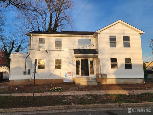 10 Myrtle St, Edison, NJ, 08817-4427 | Card Image