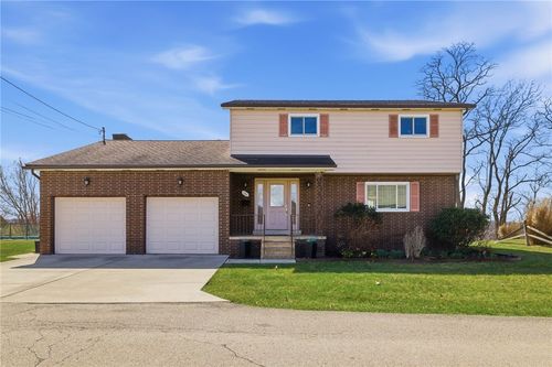 765 12th St, Pitcairn, PA, 15140-1116 | Card Image