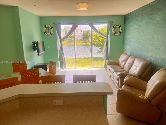 0 - 11336 Nw 47 Th Ln, House other with 4 bedrooms, 3 bathrooms and null parking in Doral FL | Image 6