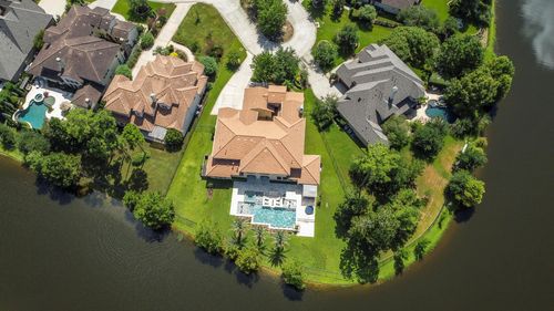 18 N Shasta Bend Cir, The Woodlands, TX, 77389-1111 | Card Image