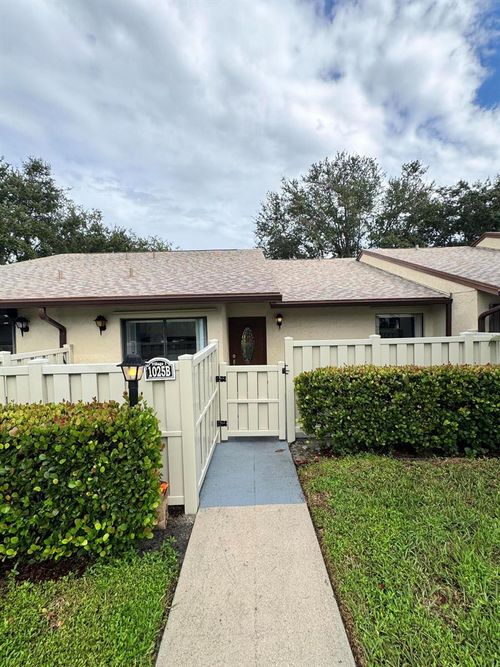 b-1025 Green Pine Blvd, West Palm Beach, FL, 33409-7031 | Card Image